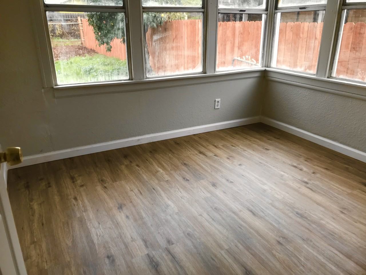 2127 B St #NA - Photo 3 of 9