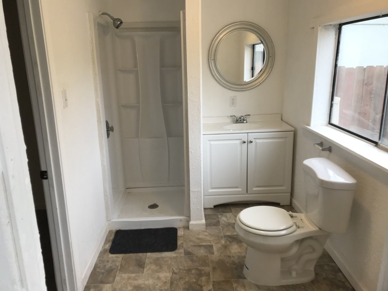 2127 B St #NA - Photo 4 of 9