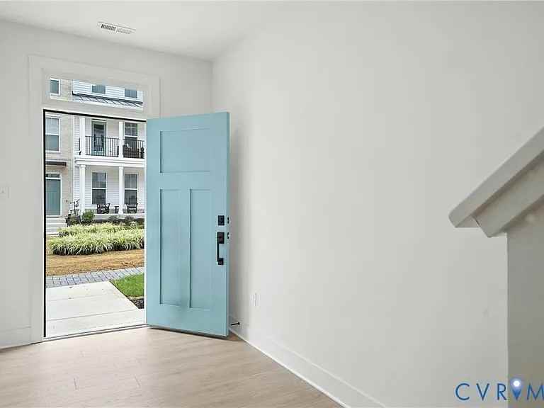 15315 Sunray Aly #1 - Photo 3 of 25