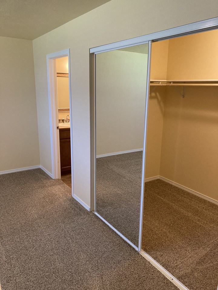 12201 E Boone Ave #NA - Photo 6 of 11