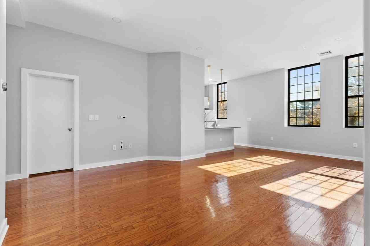 72 Ashland St #307 - Photo 6 of 24