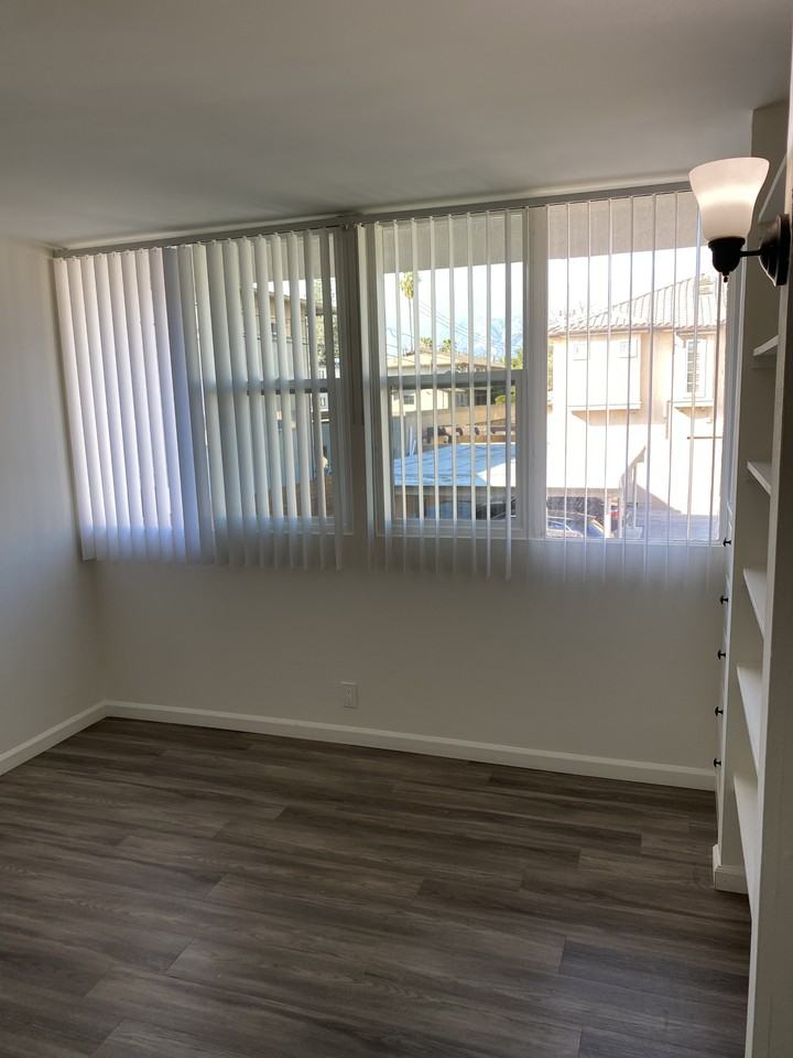 1014 W Huntington Dr #34 - Photo 7 of 50