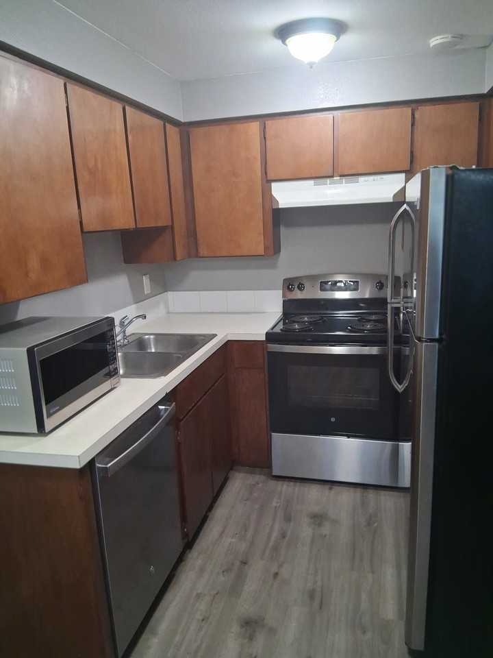 420 E C St #422 - Photo 7 of 14