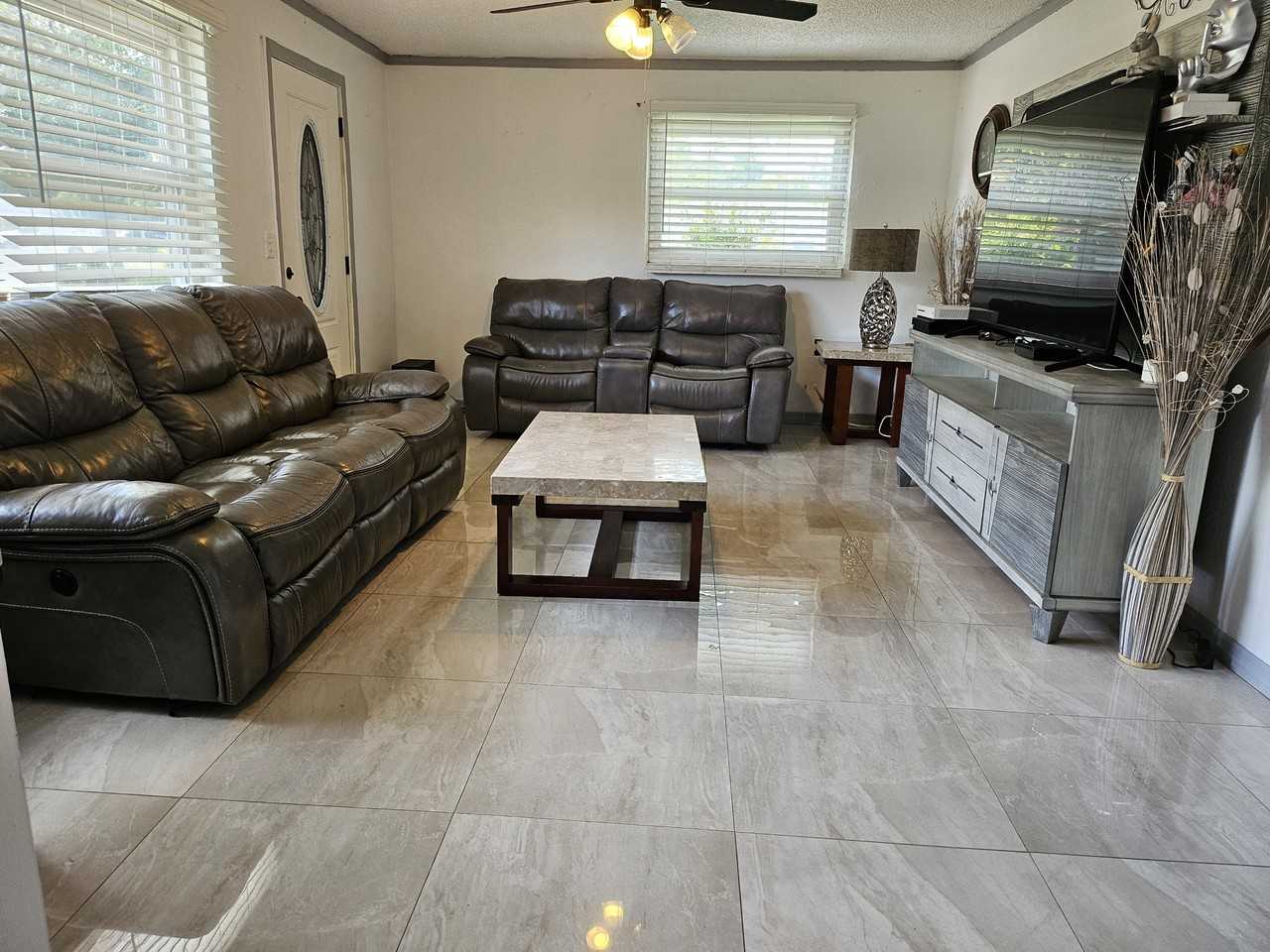 1006 14th Ave Nw #NA - Photo 4 of 9