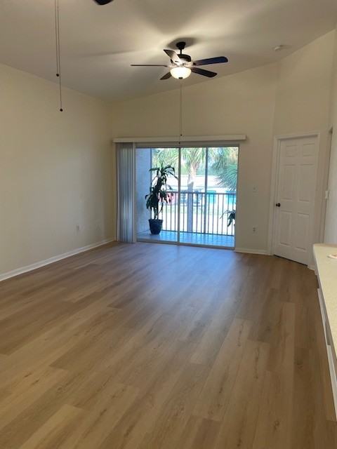 15417 Bellamar Cir #823 - Photo 4 of 14