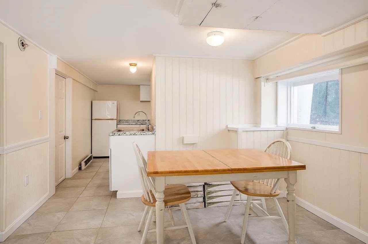 8 Woodridge Rd #ADU - Photo 3 of 10