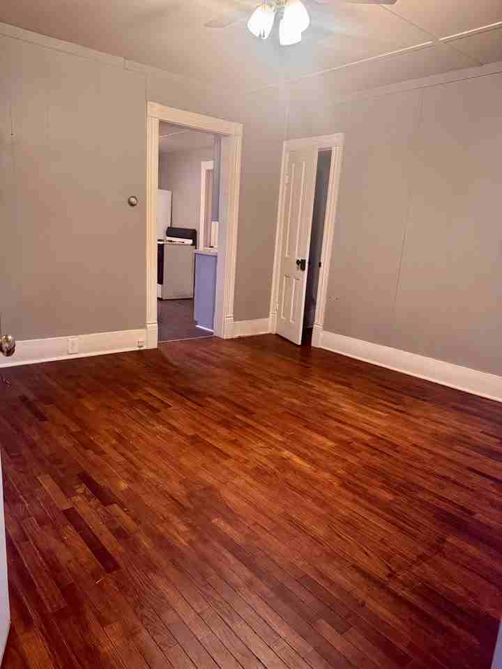 402 W Olive St #404R - Photo 3 of 11