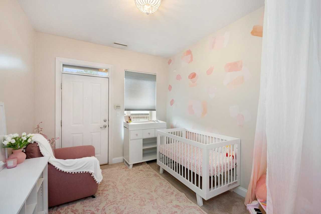 1801 W Addison St #2W - Photo 7 of 11