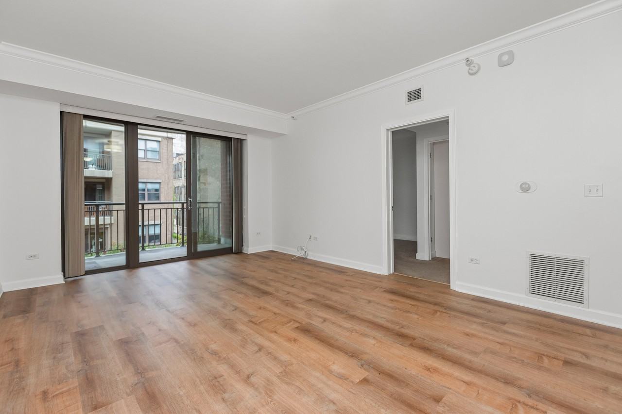 1133 S State St #503B - Photo 2 of 10