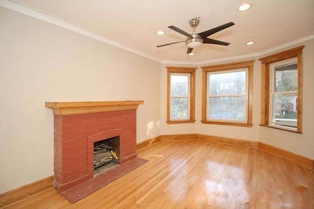 1312 W Winnemac Ave #1 - Photo 6 of 12