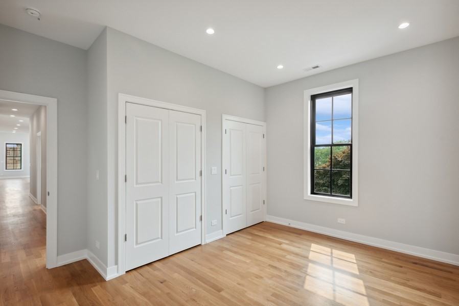 1339 N Noble St #1 - Photo 7 of 11