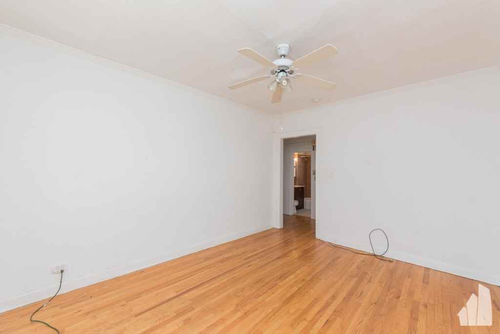 1916 W Winona St #1934-3 - Photo 4 of 10