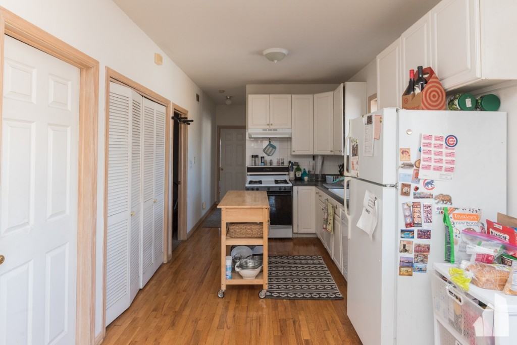 1112 N Marshfield Ave #2 - Photo 6 of 20