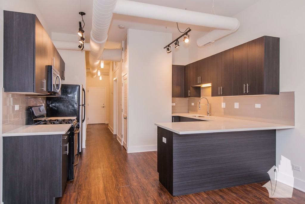 2001 S State St #3F - Photo 4 of 14