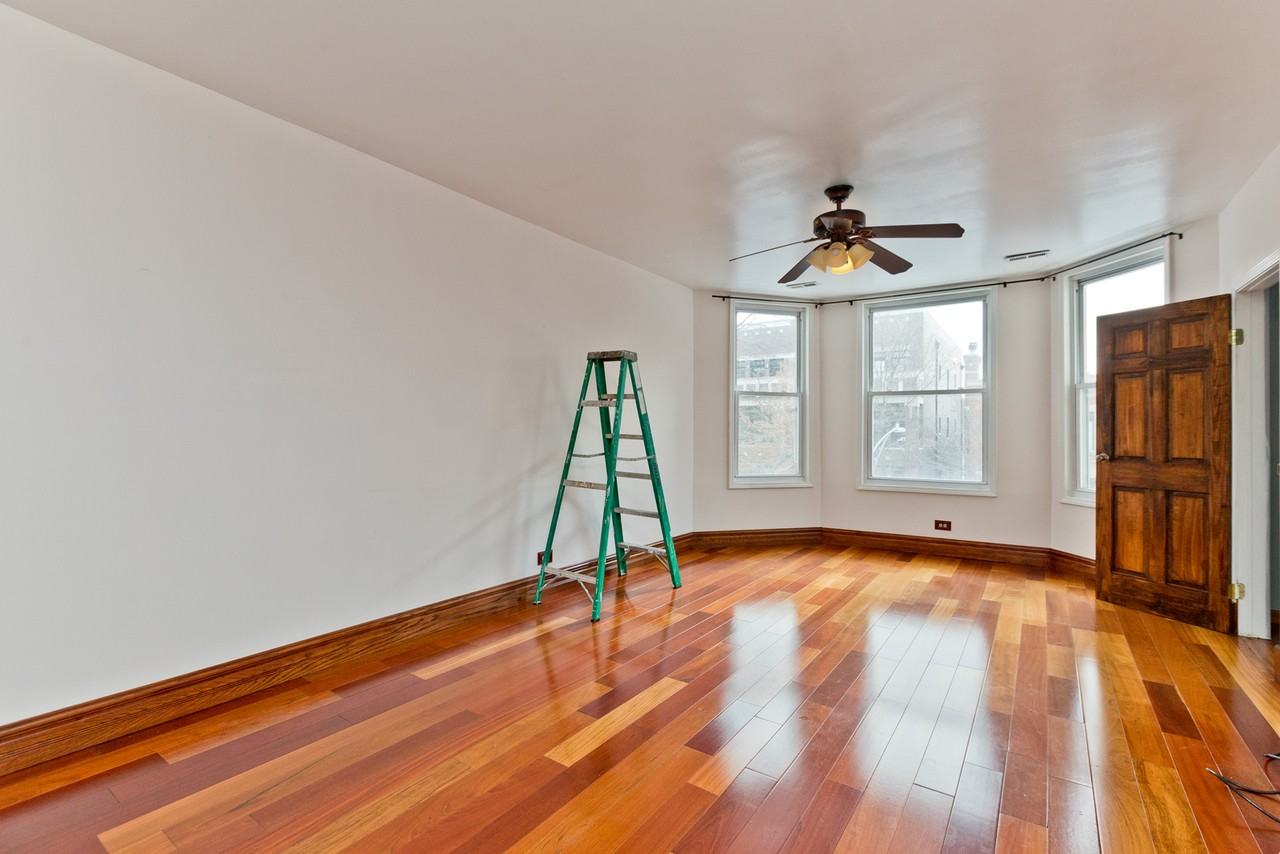 1244 W Oakdale Ave #2F - Photo 6 of 10