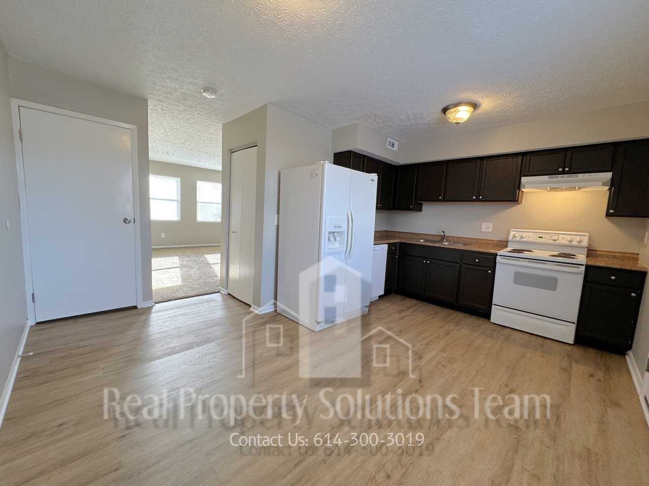 2596 Sandbury Blvd #1 - Photo 4 of 8