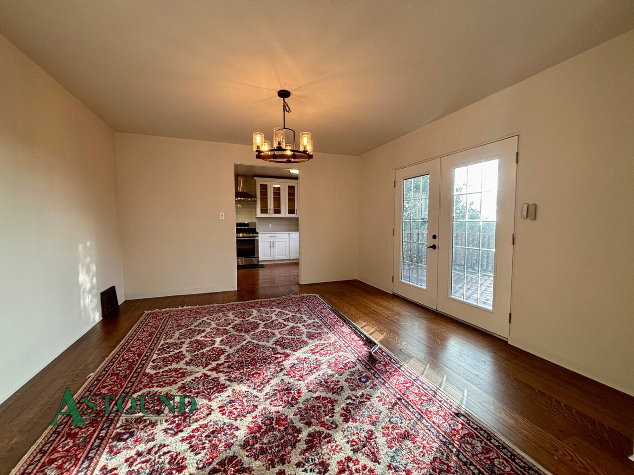 915 Glendome Cir #1 - Photo 4 of 23