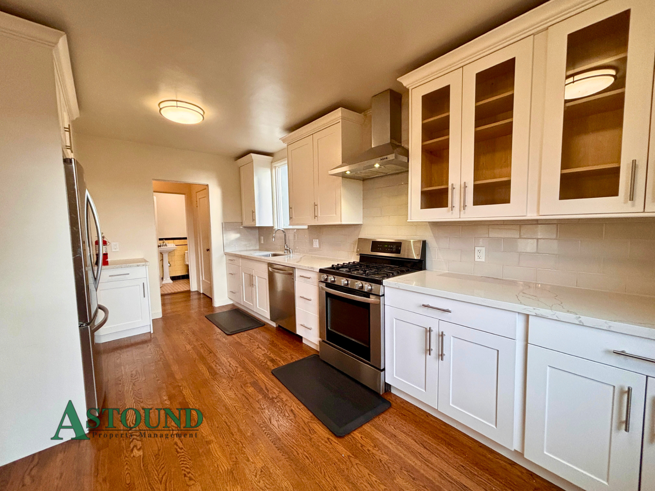 915 Glendome Cir #1 - Photo 6 of 23