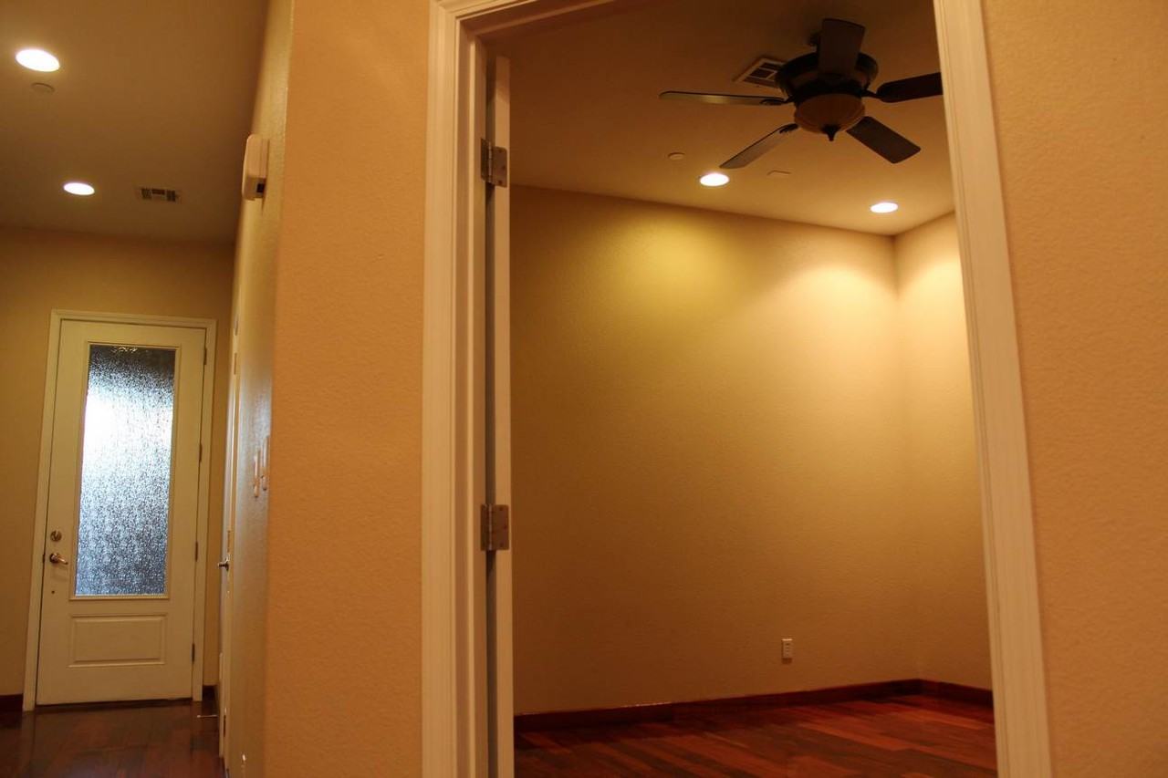 5584 Hawley Ct #1 - Photo 7 of 26