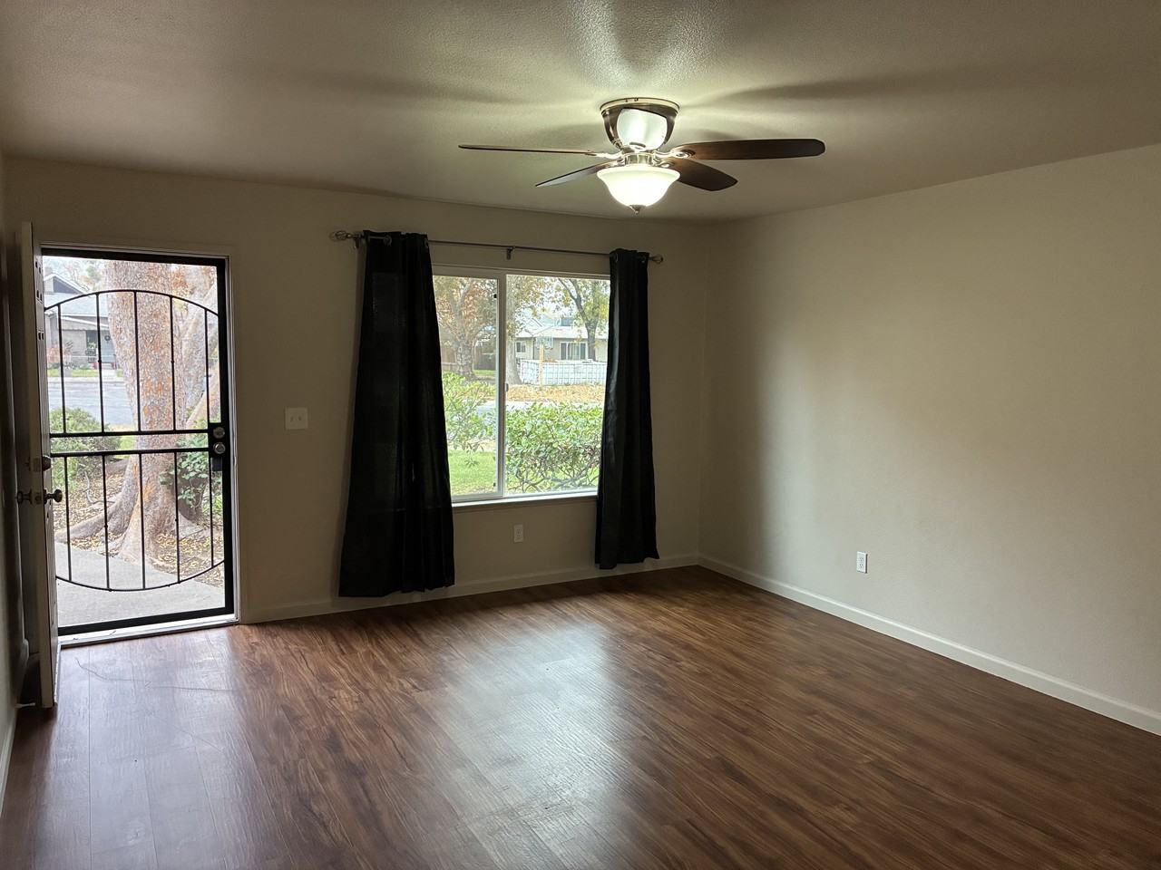 534 Sunrise Ave #D - Photo 2 of 28