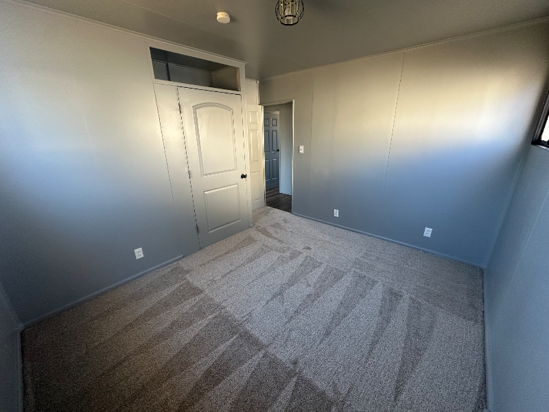 3127 S 40th St - Photo 6 of 15