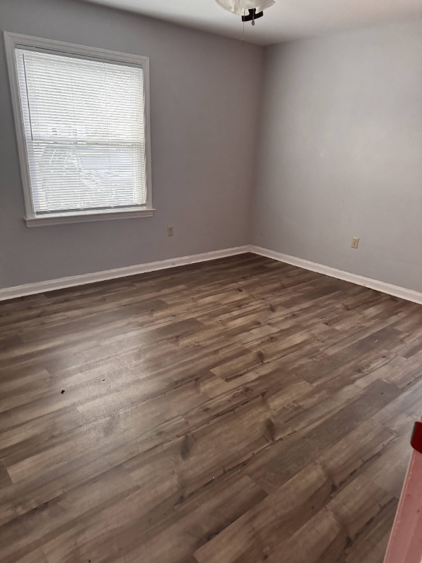 106 Bolling Rd - Photo 4 of 6