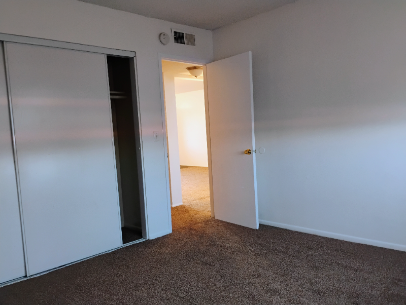 8560 Artesia Blvd #20 - Photo 4 of 9