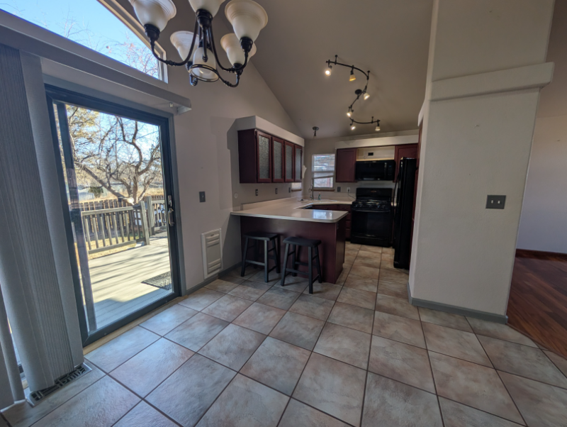 4208 Stoneridge Dr - Photo 4 of 20