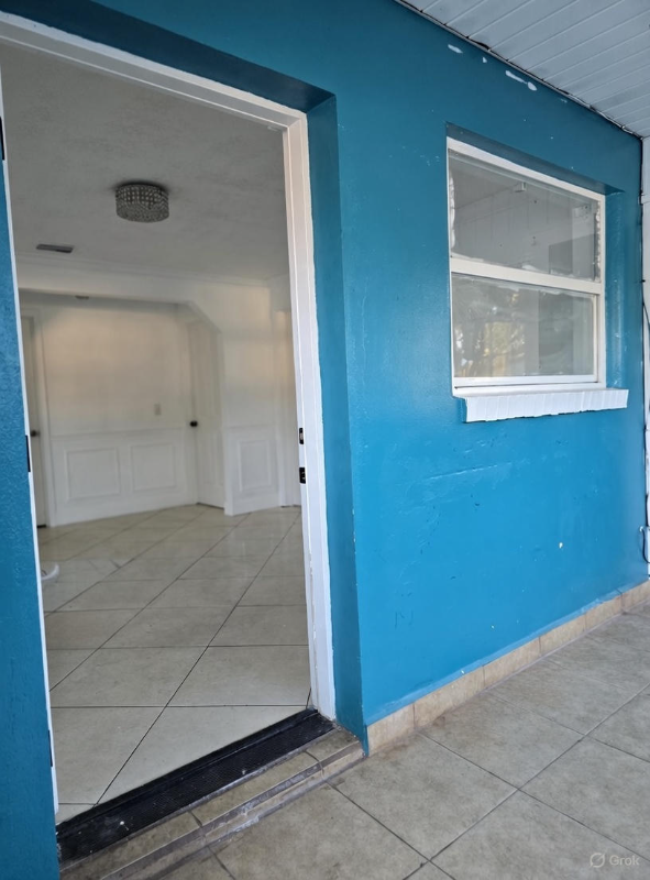 1832 Callahan St - Photo 5 of 18