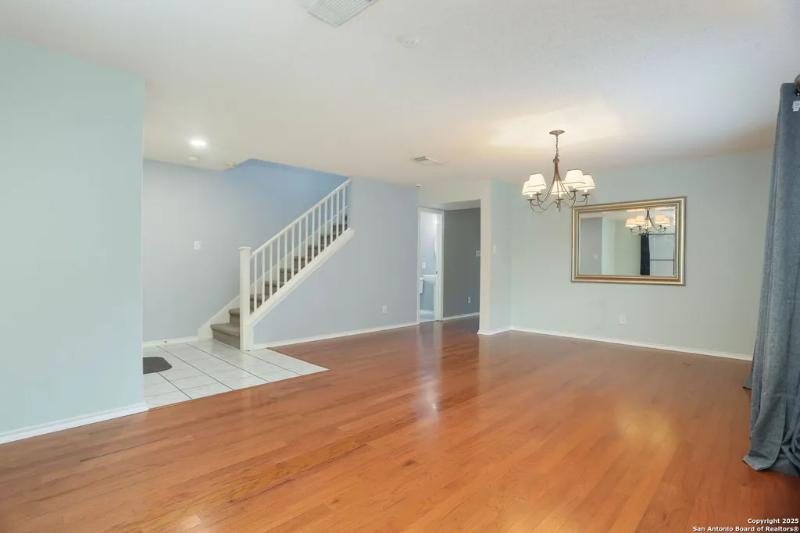 2558 Ashley Oak Dr - Photo 4 of 20