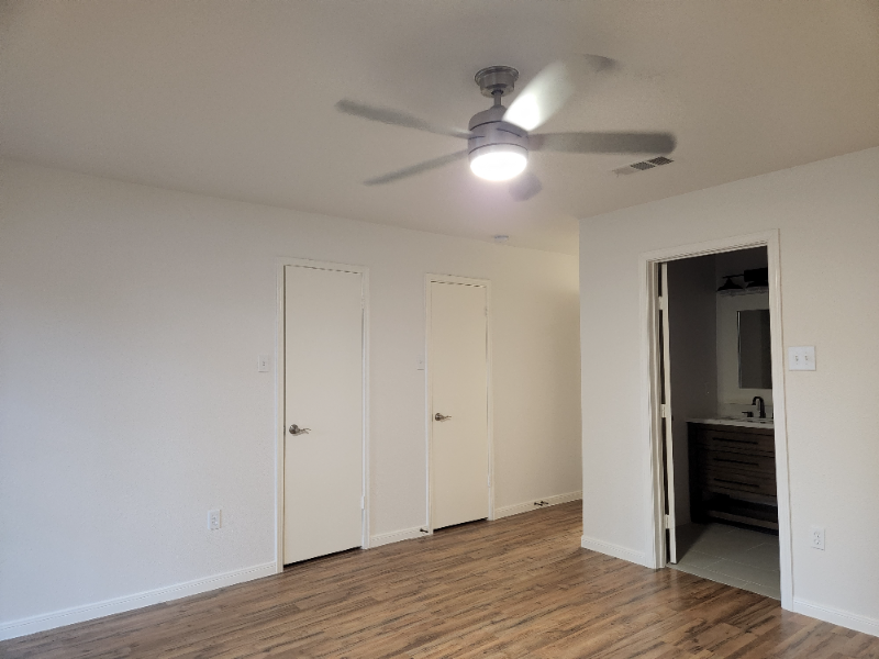 10310 Pine Pass Dr - Photo 4 of 7