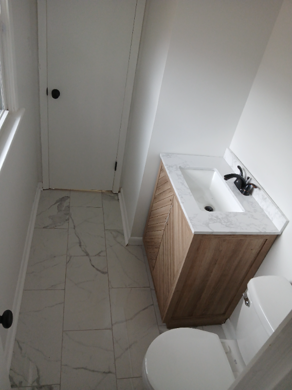 1703 W Oak Ave - Photo 3 of 14