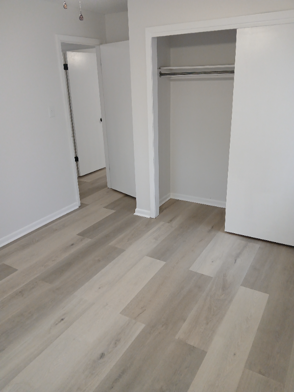 1703 W Oak Ave - Photo 5 of 14