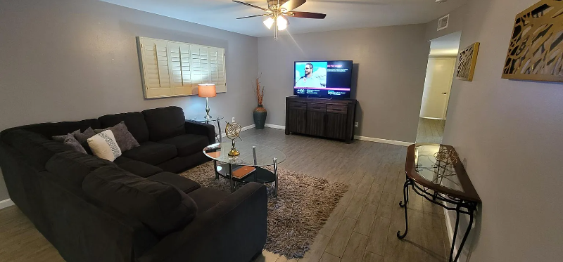 8220 E Northland Dr - Photo 5 of 17