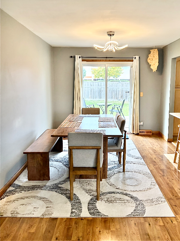 1595 Oregon Trl - Photo 4 of 11