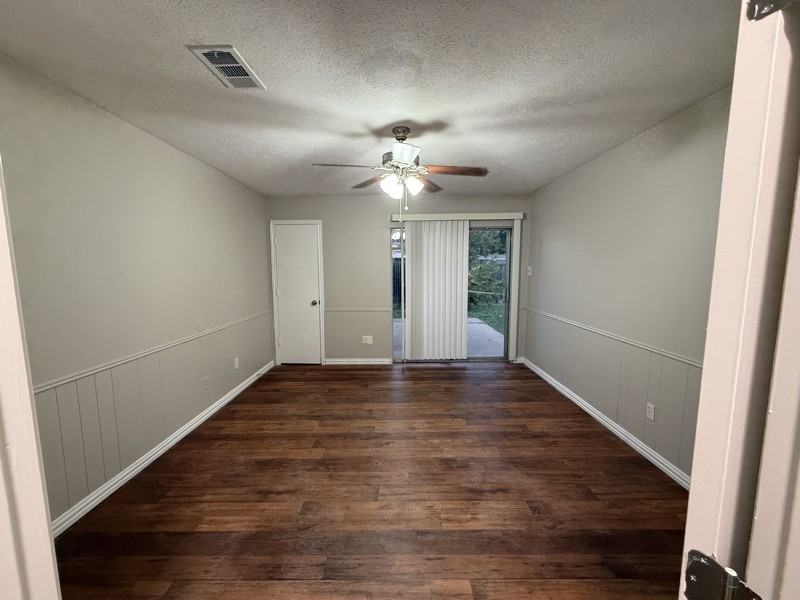 2018 Auburn Dr - Photo 4 of 17