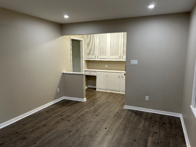 5507 Floyd Ave - Photo 4 of 16