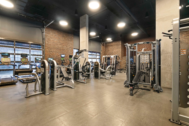 164 N Ada St - Photo 3 of 13