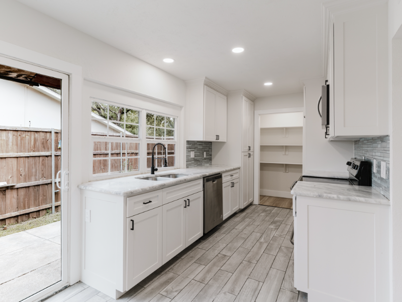 7117 Chinaberry Rd - Photo 3 of 15