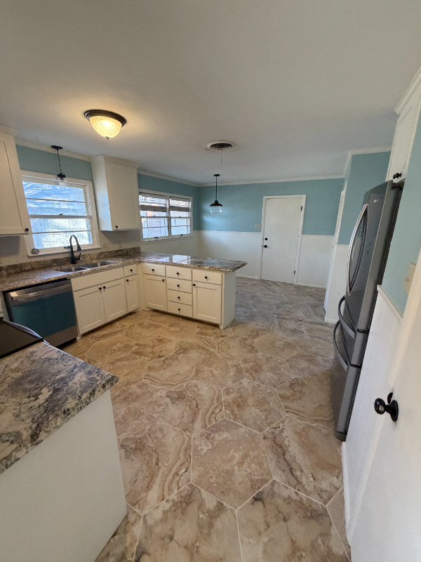 5513 Andrews Ave - Photo 5 of 12