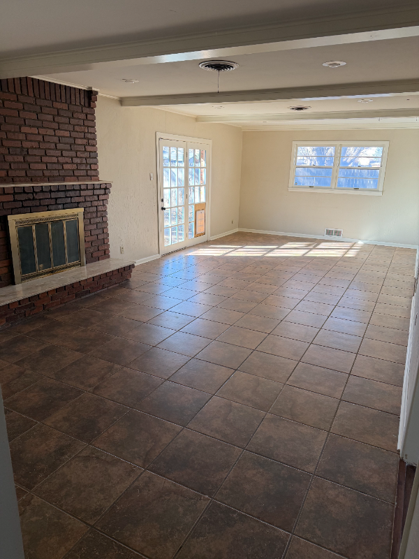 5513 Andrews Ave - Photo 6 of 12