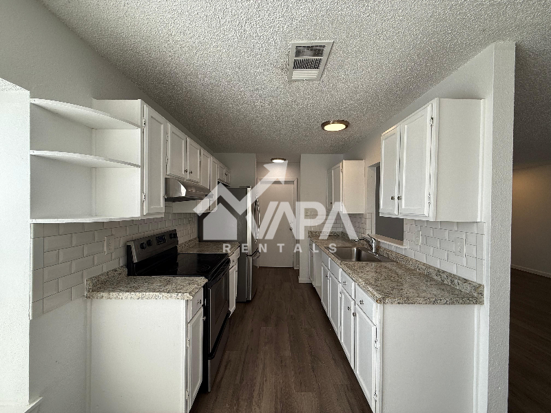 826 Thrasher Dr - Photo 5 of 16