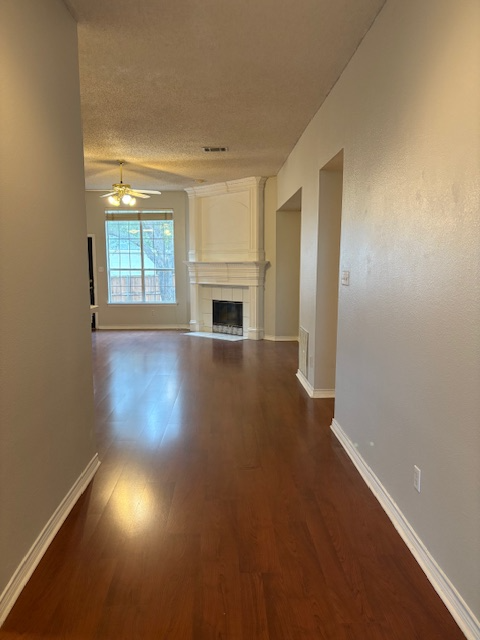 4441 English Oak Dr - Photo 2 of 12