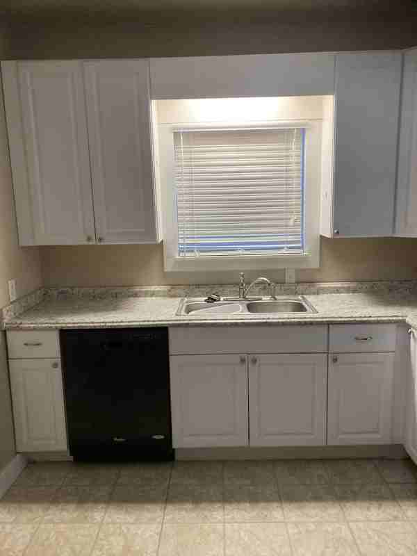 710 Jeanette St - Photo 5 of 14