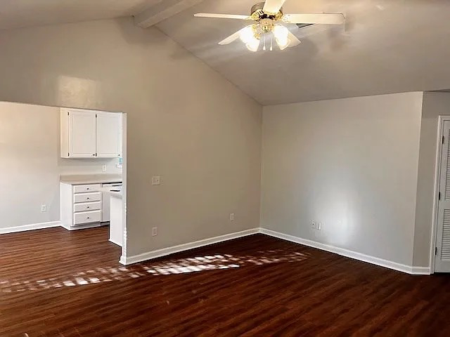 311 Melrose Ln - Photo 4 of 19