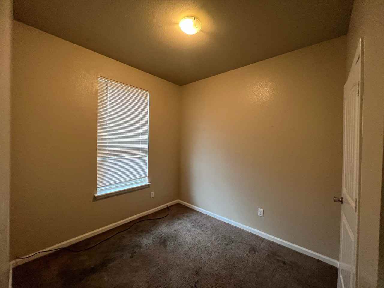 1015 Fir Ln #1 - Photo 5 of 8