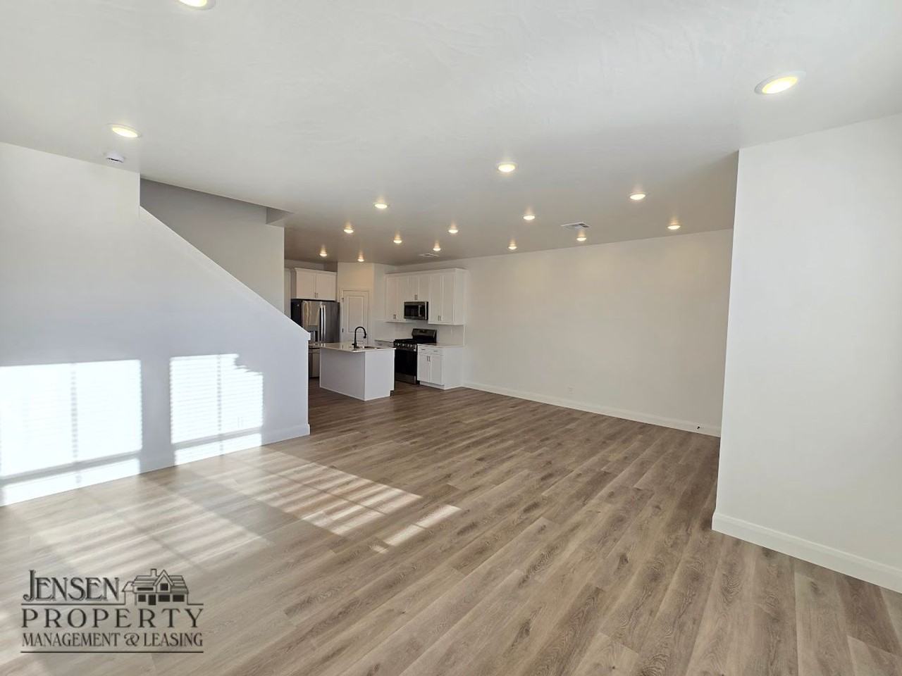 859 W Bright Ridge Cv - Photo 3 of 22