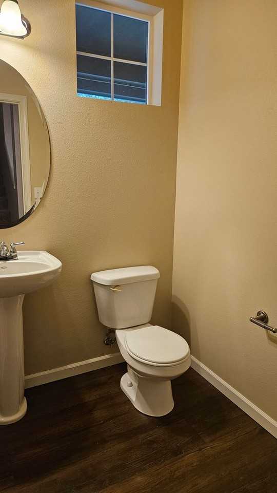 7537 Columbia Way Ne - Photo 5 of 19