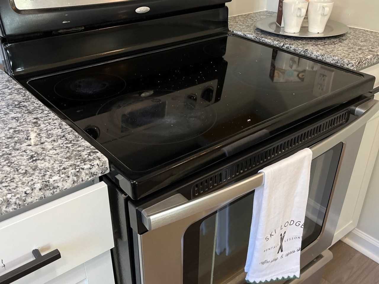 3606 Meriwether Dr - Photo 5 of 17