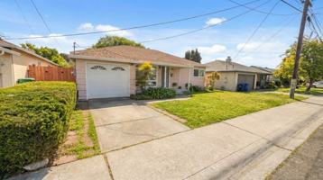 featured image of 1642 Via Helena